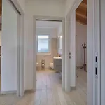 Casa vacanze Schoenes Batik By Interhome