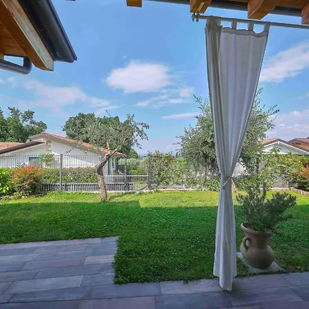 Casa vacanze Schoenes Batik By Interhome