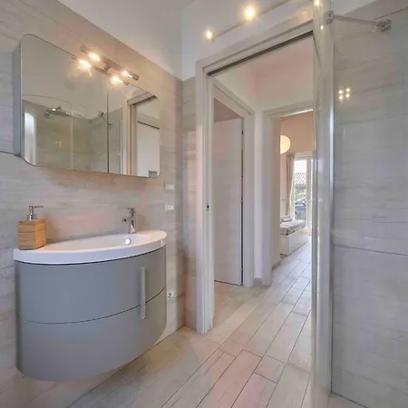 Casa vacanze Schoenes Batik By Interhome *