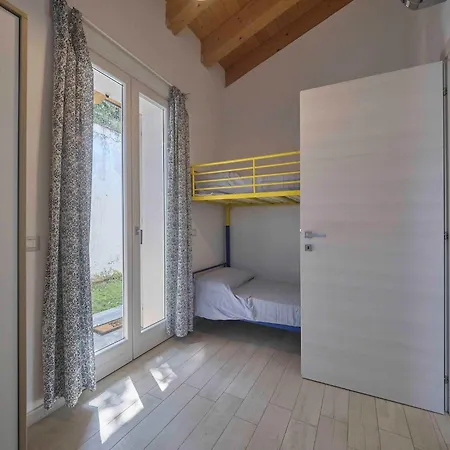 Schoenes Batik By Interhome Casa vacanze *