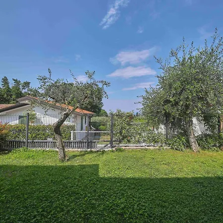 Casa vacanze Schoenes Batik By Interhome